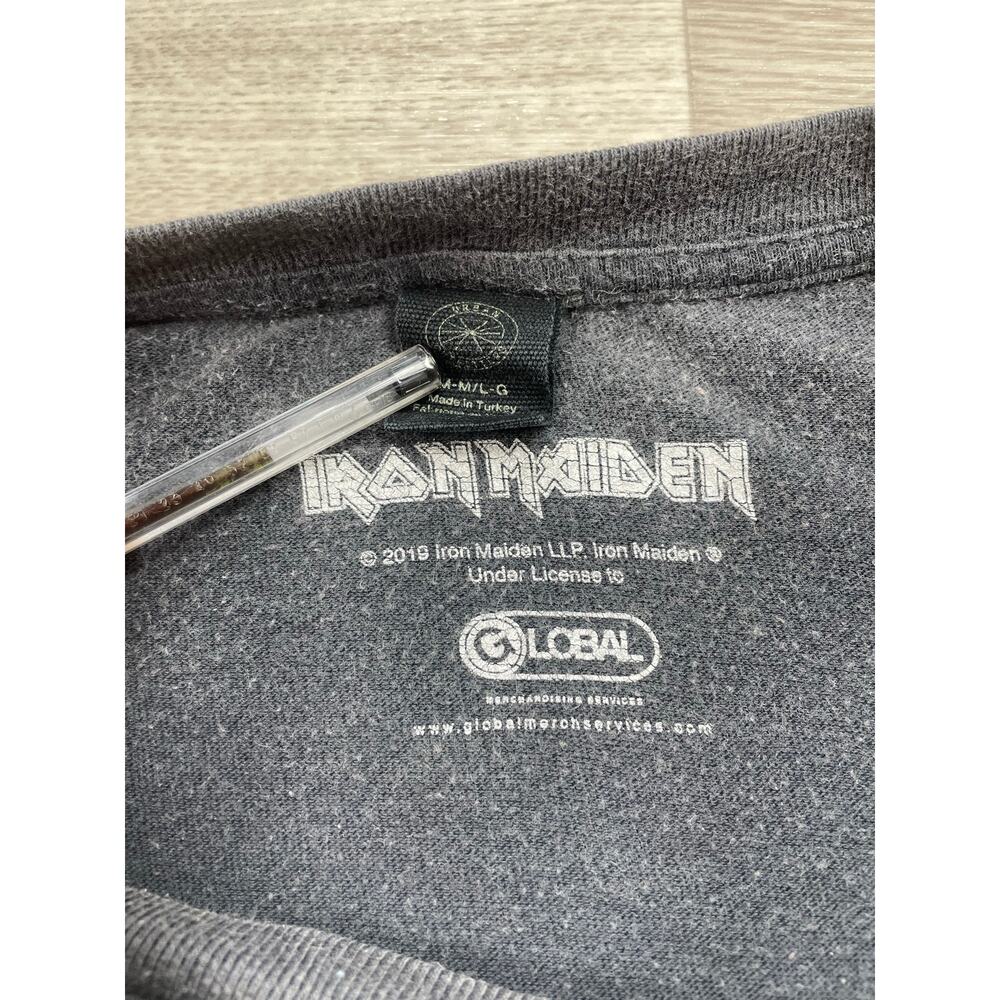 🔥Urban Outfitters Iron Maiden Oversized Dad T- Shirt Short Sleeve Faded Graphic - Picture 10 of 16
